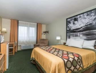 Super 8 By Wyndham Alexandria Mn Motel Bagian luar foto